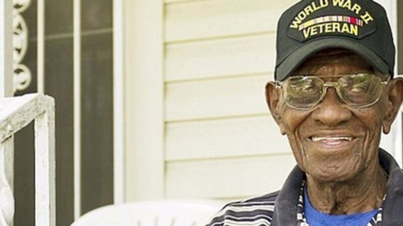 Richard Overton